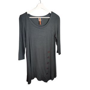 Woman's Gray Moa Top with Button Detail, Medium